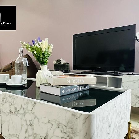 2 Storey 5Br 16Pax Semabok Taman Cheng Ho, 3 By Myplace Malacca Exterior photo