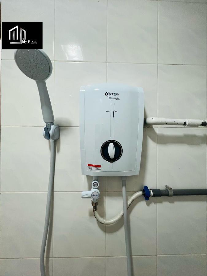 2 Storey 5Br 16Pax Semabok Taman Cheng Ho, 3 By Myplace Malacca Exterior photo