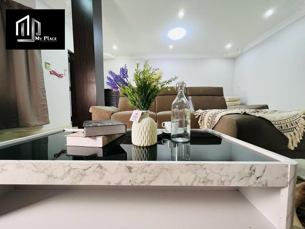 2 Storey 5Br 16Pax Semabok Taman Cheng Ho, 3 By Myplace Malacca Exterior photo