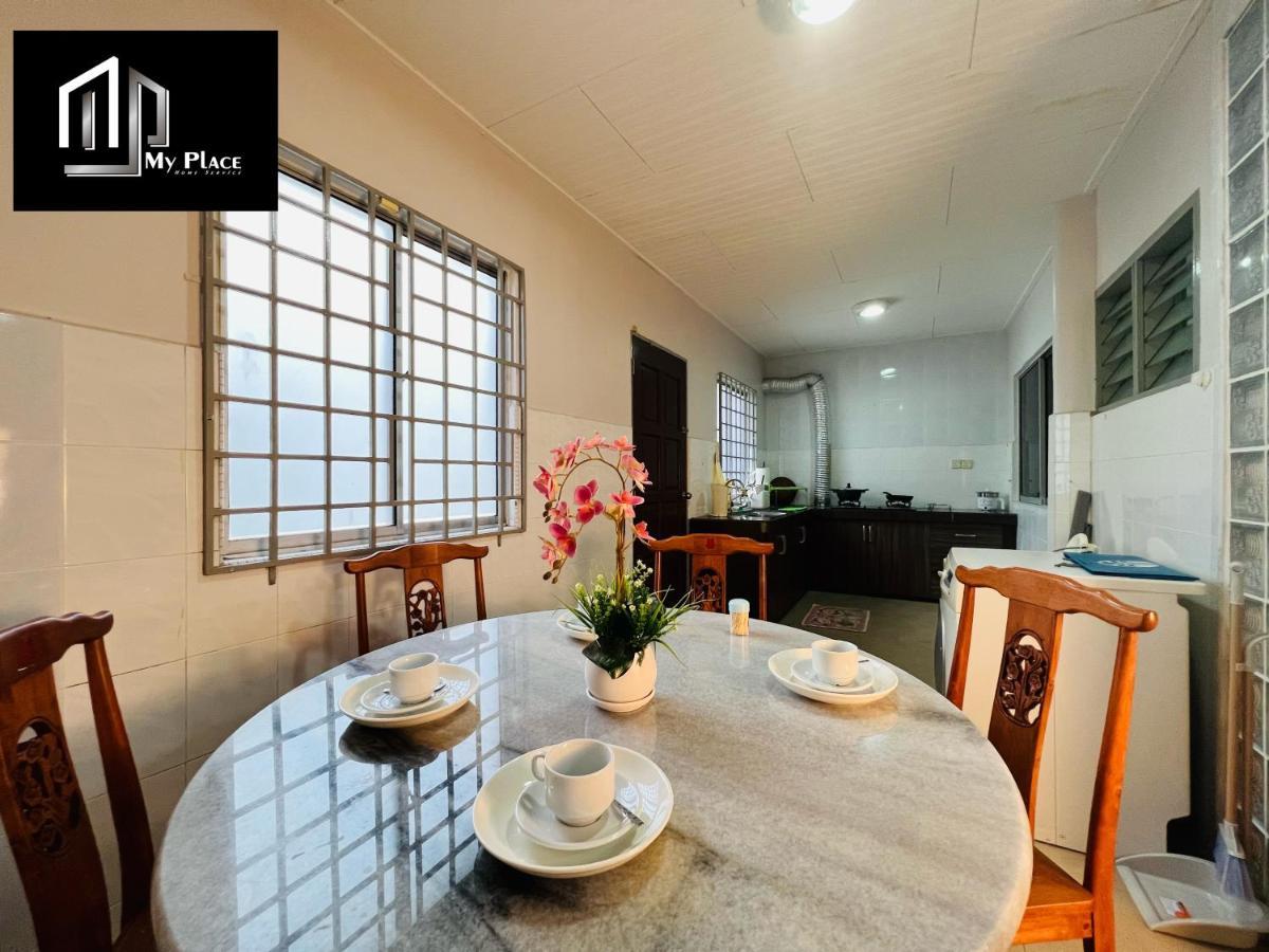 2 Storey 5Br 16Pax Semabok Taman Cheng Ho, 3 By Myplace Malacca Exterior photo